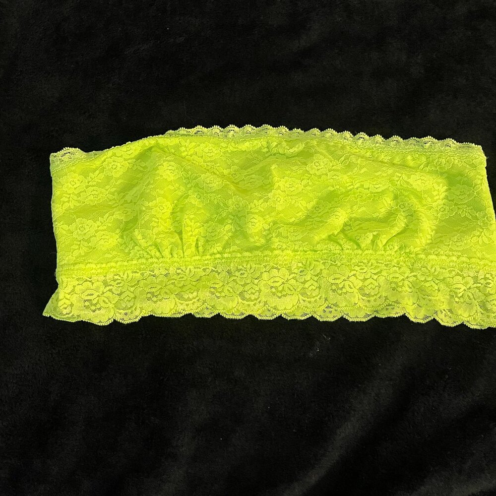 PINK Victoria’s Secret Neon Green Lace Bandeau L